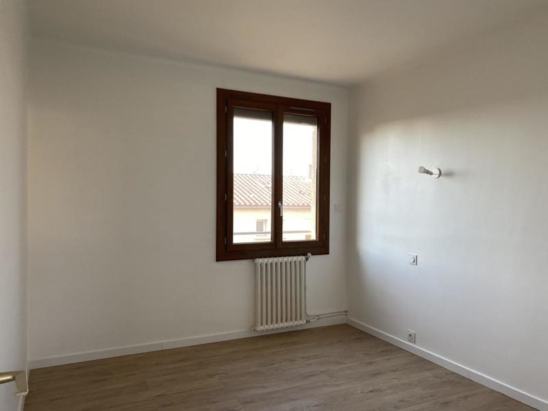 Appartement - 93 m² - 5 pièces