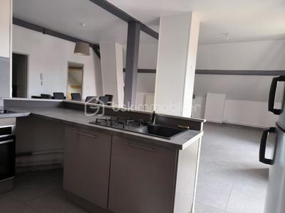 Loft - 75 m² - 3 pièces