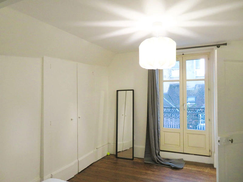 Appartement - 77 m² - 3 pièces