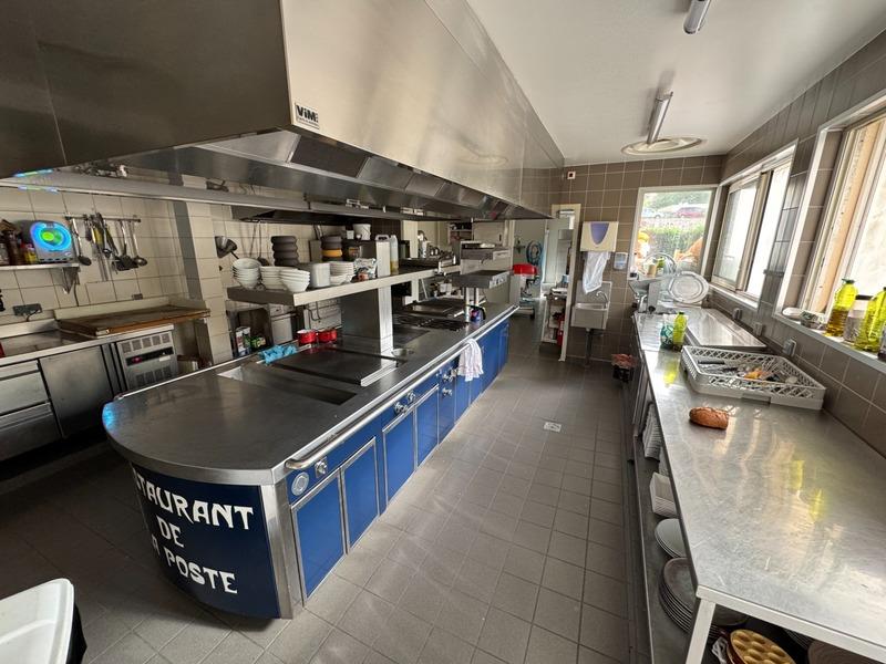 Fonds de commerce - 1 200 m²