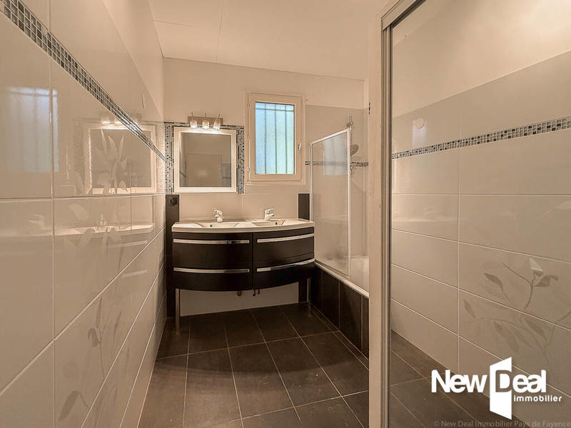 Maison - 92 m² - 4 pièces