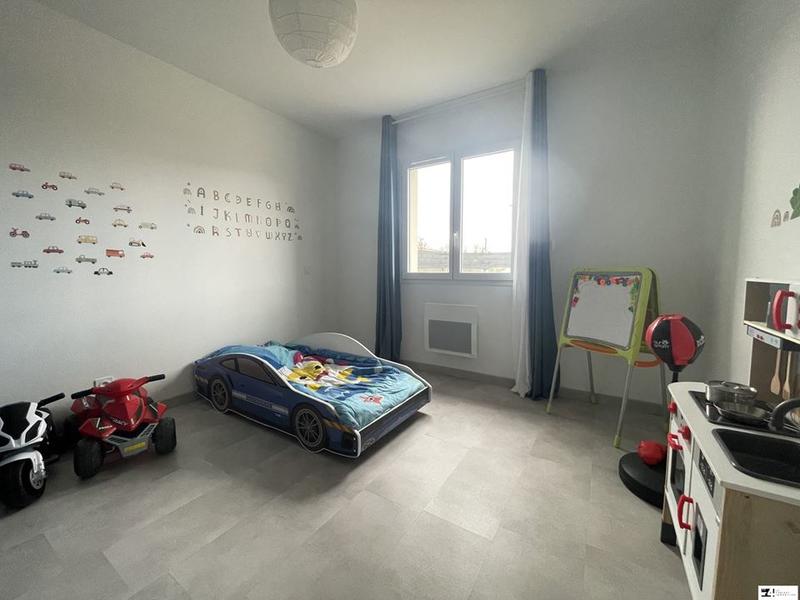 Maison traditionnelle - 87 m² - 4 pièces