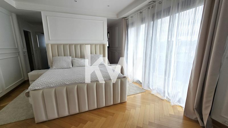 Maison d'architecte - 446 m² - 9 pièces