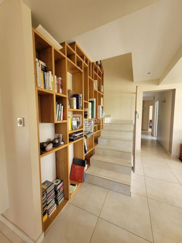 Maison - 147 m² - 8 pièces