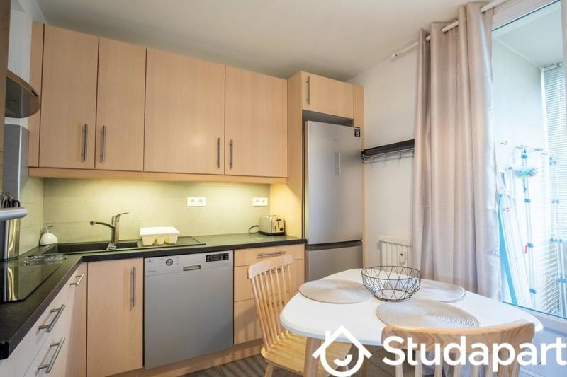 Chambre - 10 m² - 1 pièce