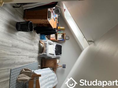 Chambre - 14 m² - 1 pièce