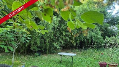 Terrain de loisirs - 1 000 m²