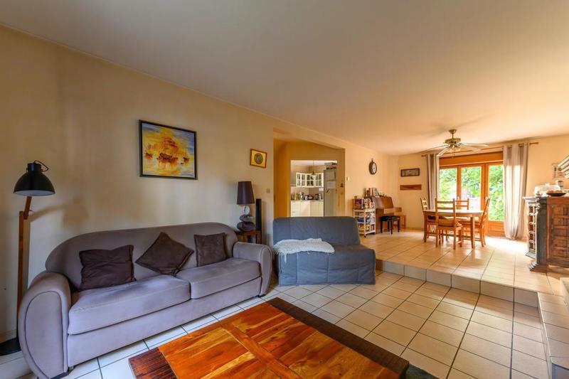 Maison - 145 m² - 6 pièces