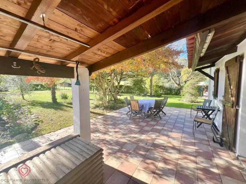 Maison chambre d'hôtes - 202 m² - 7 pièces