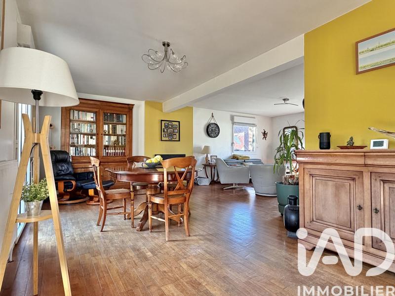 Maison - 184 m² - 8 pièces