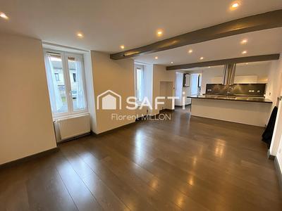 Maison - 80 m² - 4 pièces