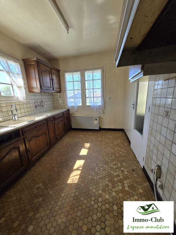 Maison traditionnelle - 88 m² - 5 pièces