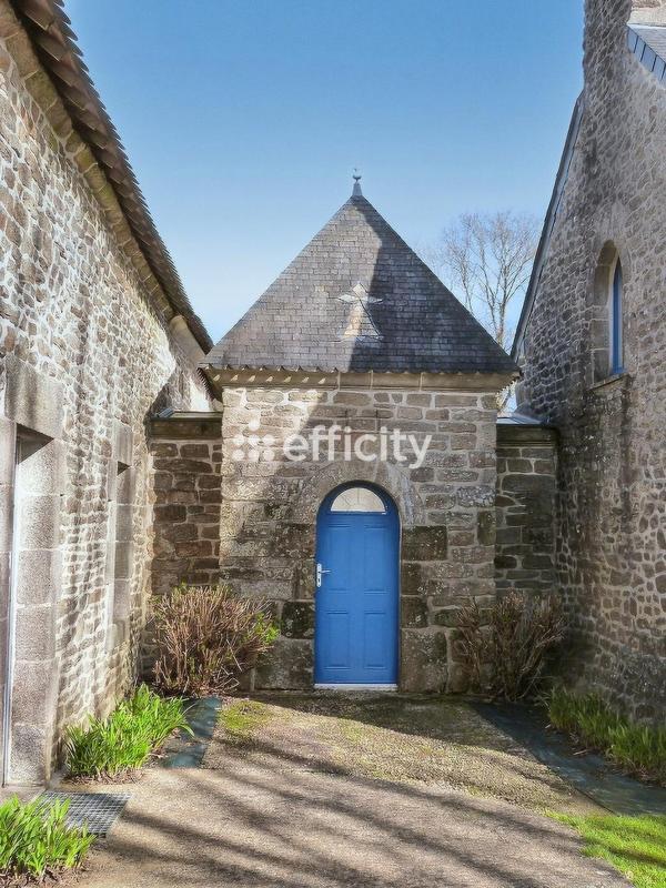 Maison - 310 m² - 16 pièces