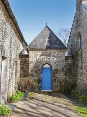 Maison - 310 m² - 16 pièces