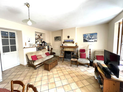 Maison - 104 m² - 5 pièces