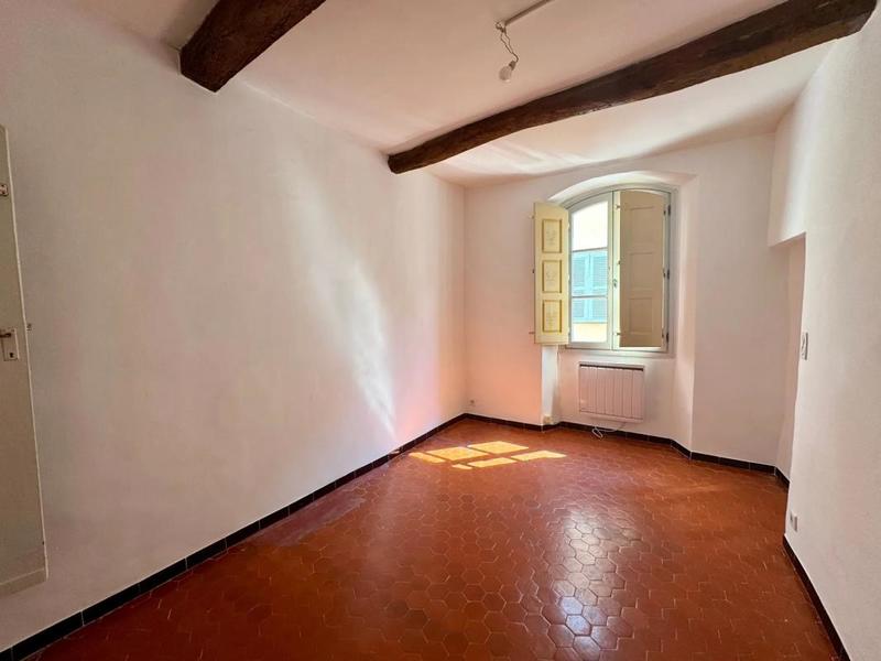 Appartement - 93 m² - 3 pièces