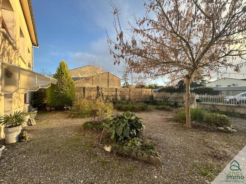 Maison - 122 m² - 2 pièces