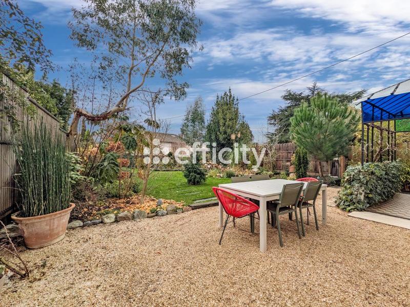 Maison - 170 m² - 8 pièces