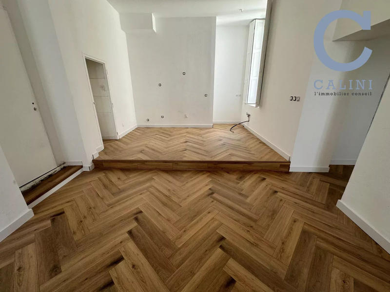 Appartement - 75 m² - 3 pièces