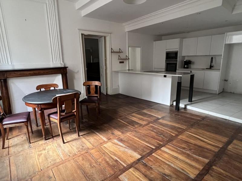 Appartement bourgeois - 115 m² - 4 pièces