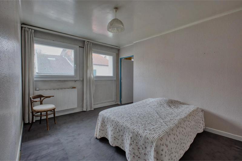 Appartement - 179 m² - 10 pièces