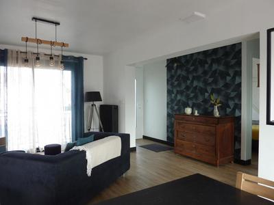 Maison - 106 m² - 6 pièces