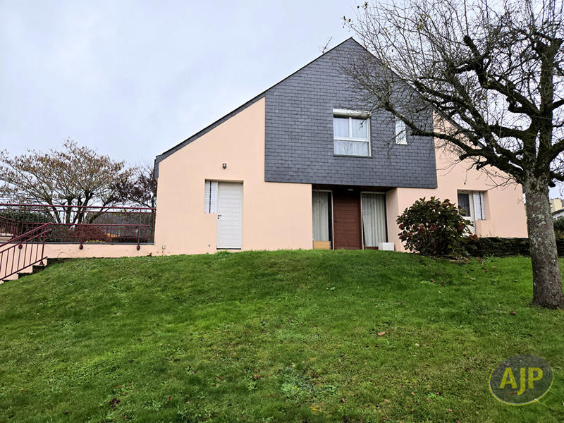 Maison - 173 m² - 6 pièces