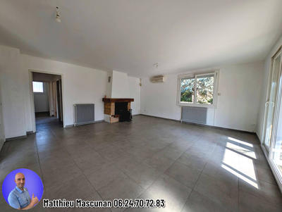 Maison - 96 m² - 4 pièces