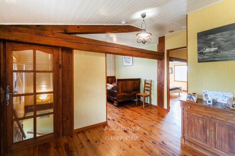 Propriété - 180 m² - 6 pièces