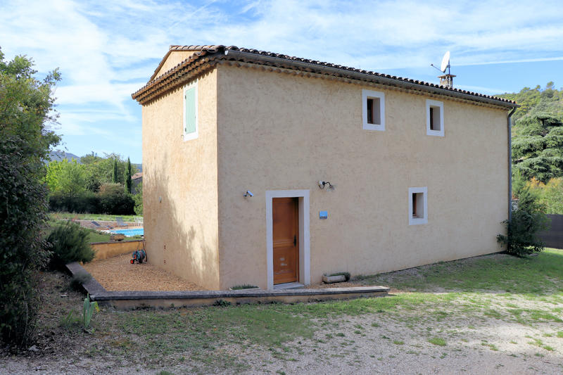Villa - 100 m² - 5 pièces