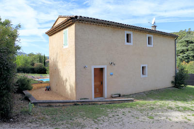 Villa - 100 m² - 5 pièces