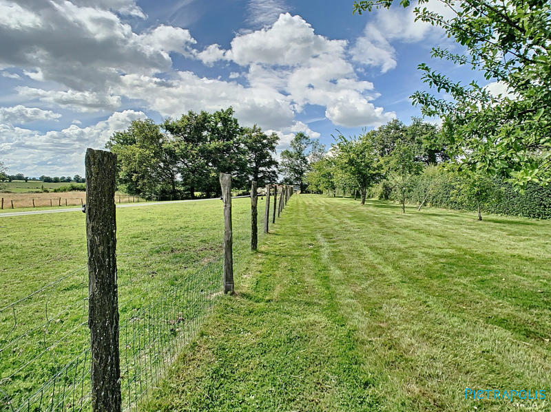 Maison - 187 m² - 8 pièces