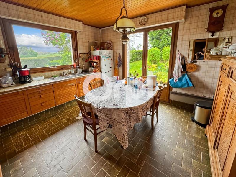 Maison - 175 m² - 8 pièces