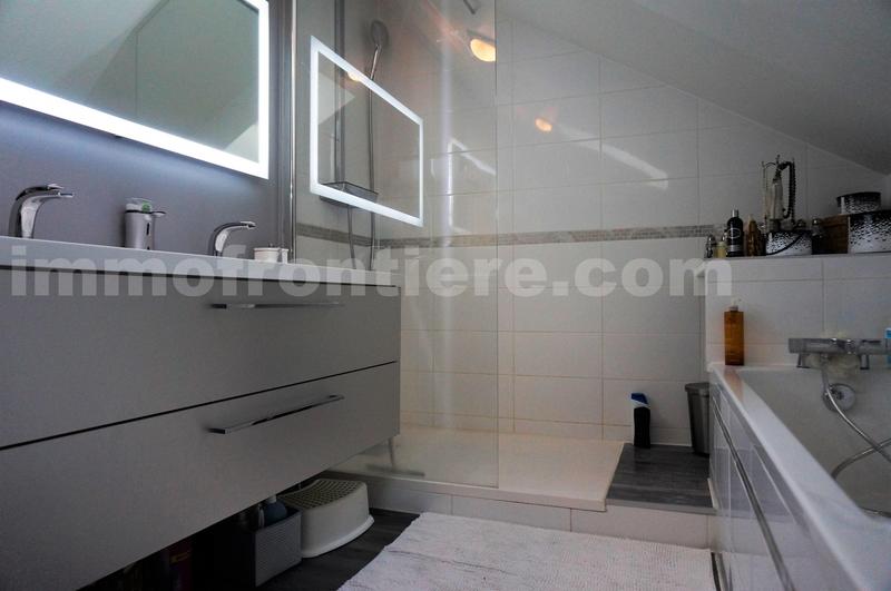 Appartement - 112 m² - 5 pièces