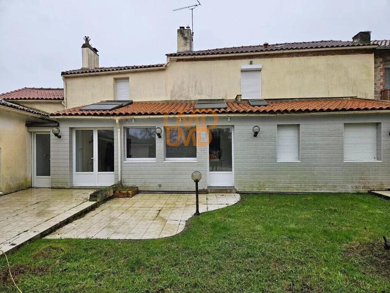Maison - 174 m² - 7 pièces
