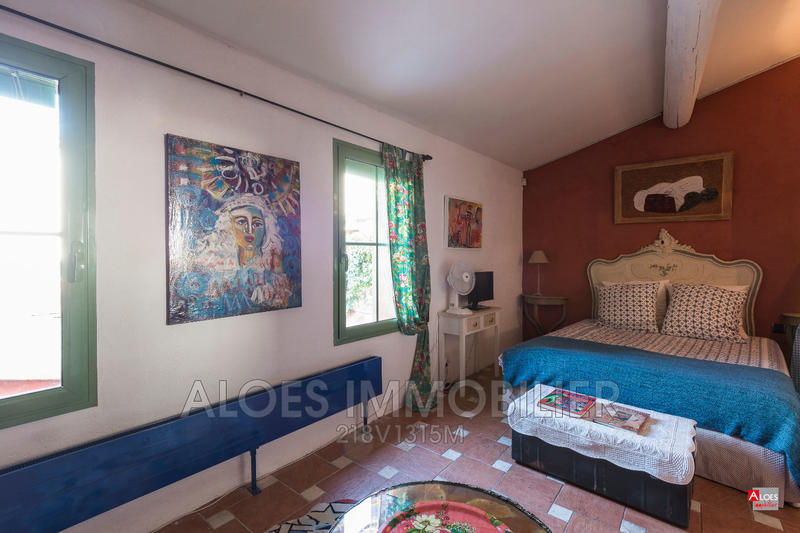 Maison - 200 m² - 4 pièces