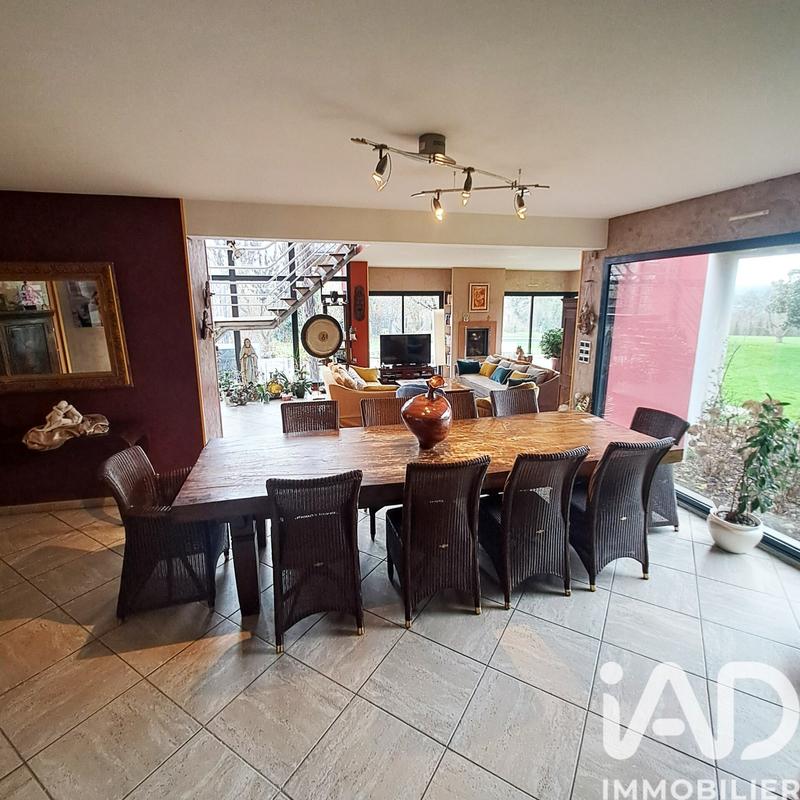 Maison de maîtres - 250 m² - 10 pièces