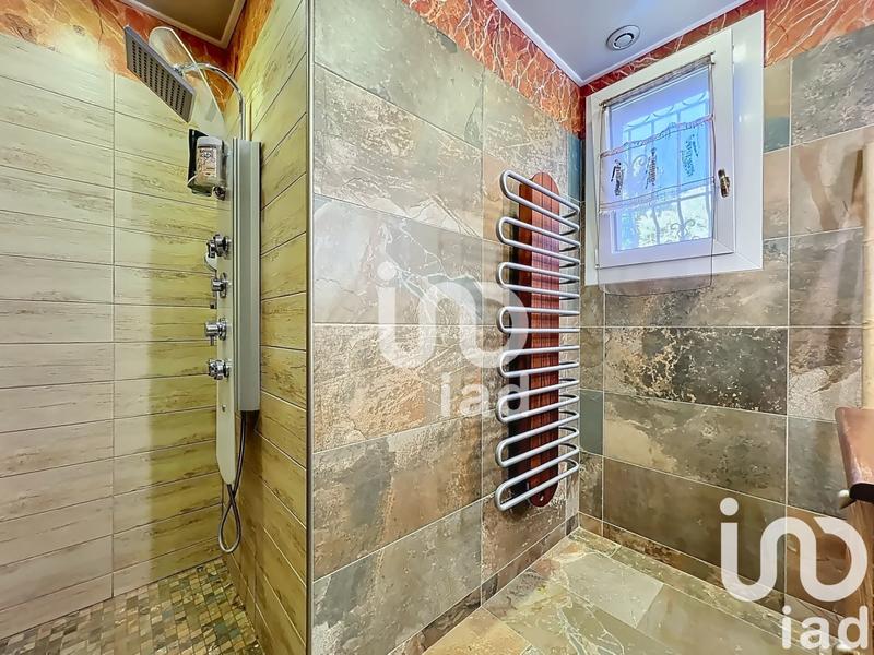 Maison - 182 m² - 7 pièces