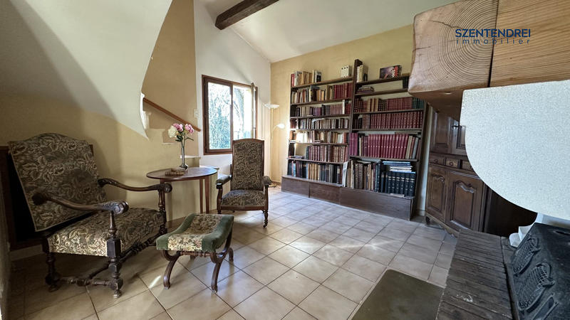 Maison - 193 m² - 6 pièces