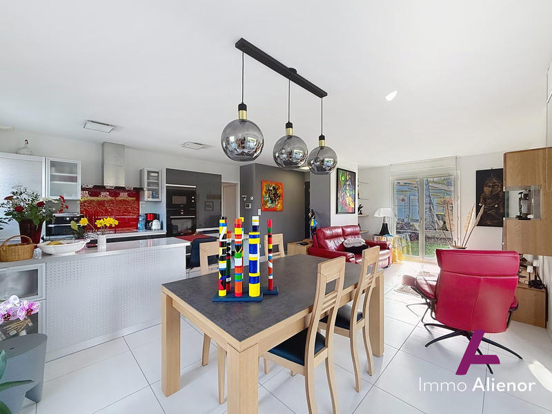 Maison contemporaine - 84 m² - 3 pièces