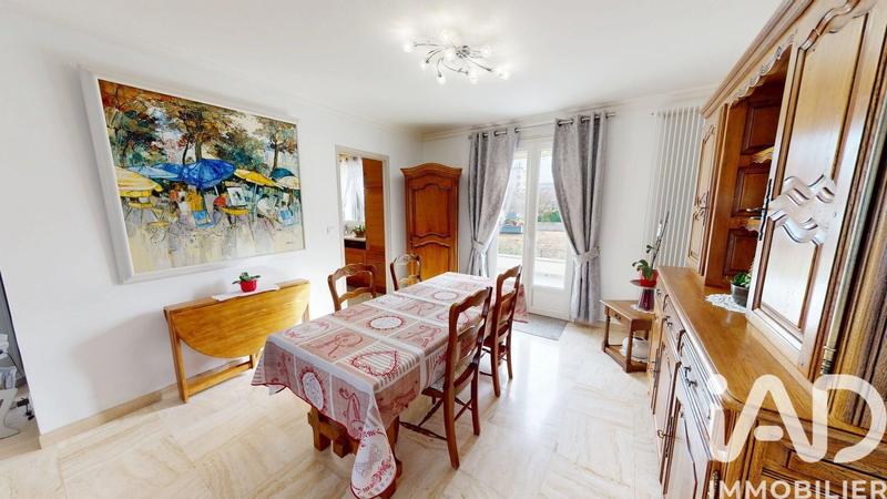 Maison - 140 m² - 6 pièces