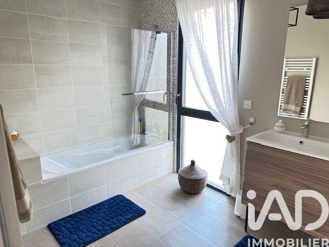 Maison - 102 m² - 4 pièces