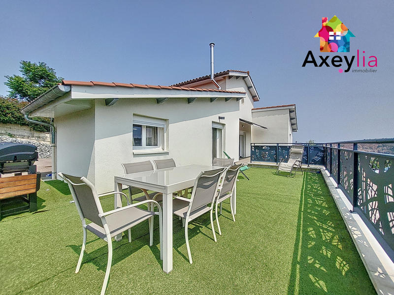 Maison - 174 m² - 5 pièces