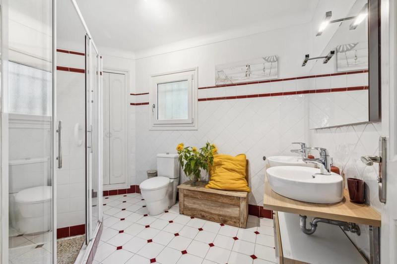 Maison - 155 m² - 7 pièces