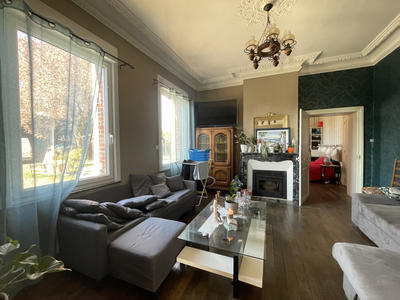 Maison - 184 m² - 7 pièces