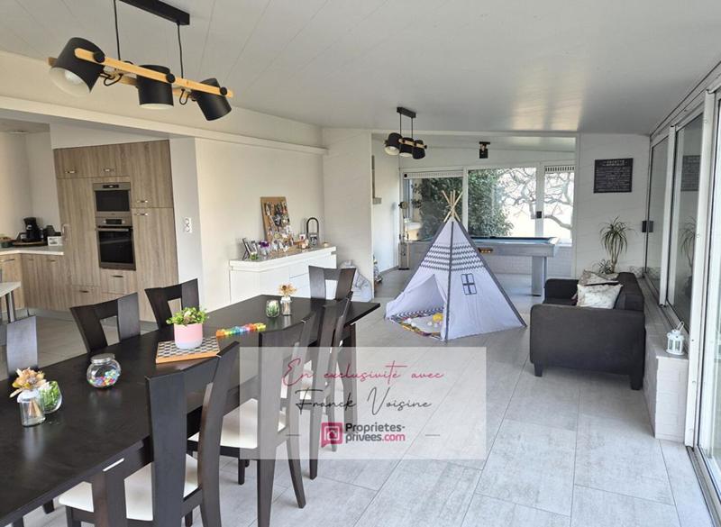 Maison - 193 m² - 6 pièces