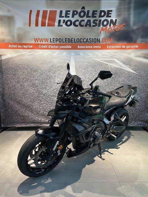 Yamaha Mt 09 y-Amt 900