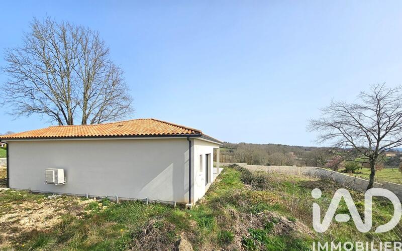 Maison - 122 m² - 4 pièces