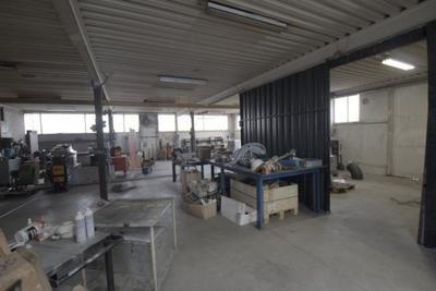 Bureau - 691 m² - 4 pièces