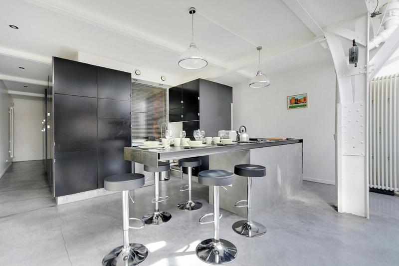 Loft - 106 m² - 4 pièces